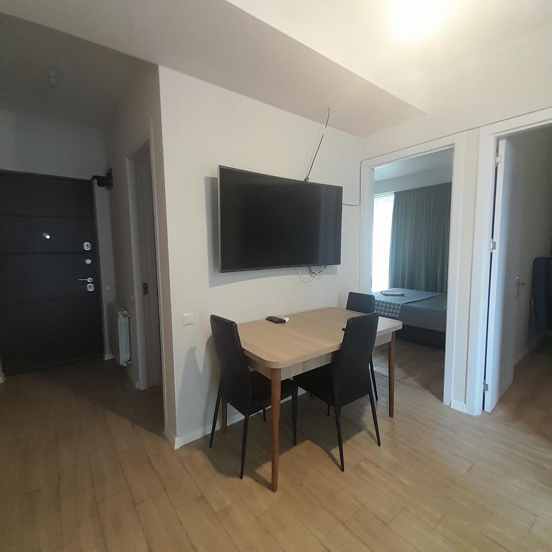Archi Isani Apartment *